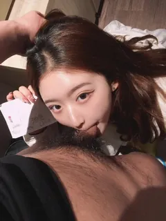 猫咪av站精选视频：爱口交的可爱女孩 完整版