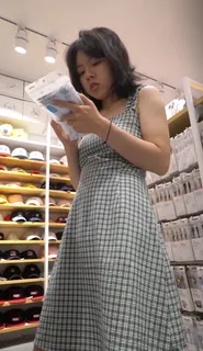 91视频推荐：偷拍短发女孩的大屁股 手机在线播放