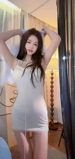 迷人的张奶奶 直播骚舞 完整无删减版在线看