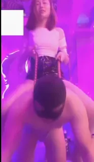 只用服从女王的命令，没有就只能被鞭打 #桑野 #扶桑各种足控调教，辱骂，玩狗，合集8 - 高清在线观看