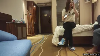 04-21 175CM22岁高雅气质外围女，喜欢不要错过#我有一台拖拉机 - 实时更新的高清猫咪av站资源