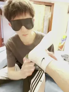 南王蒙眼吃脚脚 优质原创视频在线直达