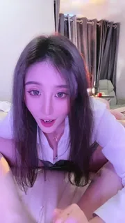 猫咪av站精选视频：白衬衫小姐姐秀魅力释放的脚 #楠熙 #足控 女奴调教 舔足 寸止 红绿灯 榨精 合集3 完整版