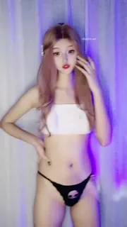 黄播 小雨有点热群更新_ - 高清在线观看