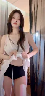 迷人的张奶奶 - 极具视觉冲击力的猫咪av站内容