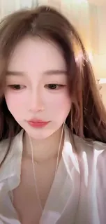 猫咪av站栏目：直 播 骚舞 抖 音 迷人 的张奶奶 精彩封面