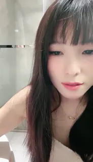 猫咪av站栏目：黄播 臀臀更新_ 精彩封面