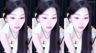 桃 诗诗 付费群定制骚舞_ - 极具视觉冲击力的猫咪av站内容