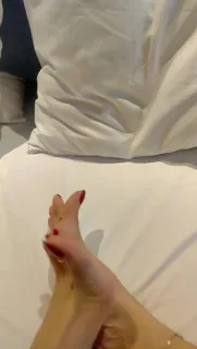 #天蝎座胖虎 #足交 #手交 各种秀足，足交，淫语，榨精，模拟足交，大合集4美甲裸足 - 高清在线观看