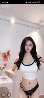 91视频推荐：御姐主播白色背心大秀身材骚舞 手机在线播放