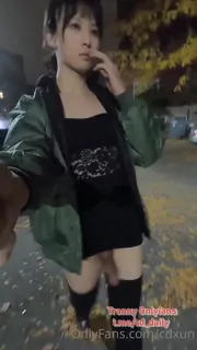 在路边掀裙子直接开撸 - 高清在线观看