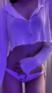 苗条身材主播白色上衣诱惑艳舞 - 高清在线观看