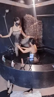 猫咪av站精选视频：与曼妃小雨女女联动，互插互舔磨豆腐场面香艳至极 完整版