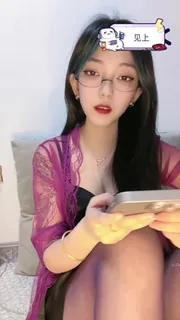 正在播放：B站 黑丝小妈  私拍定制大尺度 (猫咪av站频道)