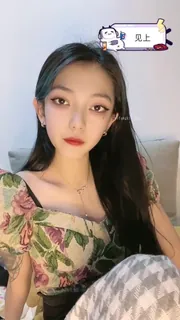 猫咪av站栏目：B站黑丝小妈  私拍定制大尺度 精彩封面