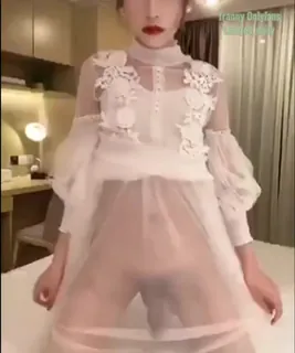 猫咪av站题材必看：#李智贤_鸡巴那么大的伪娘很少见 封面图