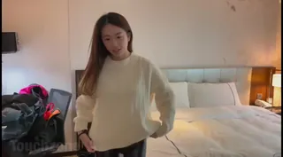 喜欢做爱的反差小姐姐拥有美型水滴C罩杯大方不害羞全程无套 #内射 #自拍 - 实时更新的高清猫咪av站资源