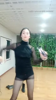 小妲己  污污的舞蹈老师把我扭硬了 - 实时更新的高清猫咪av站资源