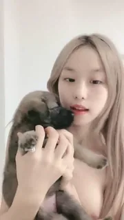 91视频推荐：大一学妹群更新_ 手机在线播放