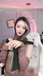 美女大姐姐！！！ - 高清流媒体极速加载