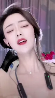 大文文   直播骚舞剪辑_ - 1080P超清画质展示图