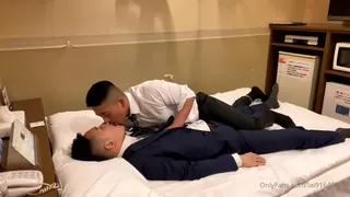 猫咪av站题材必看：工作压力大来酒店发泄 封面图