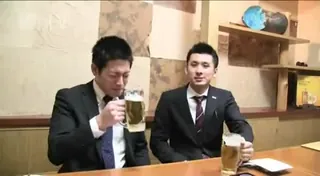 猫咪av站题材必看：借着酒劲把我男同事给上了 封面图