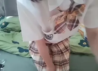 猫咪av站精选视频：私房 露脸小母狗 小安手指插入自慰 完整版