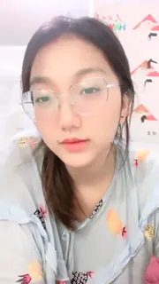 91视频推荐：正宗校花小野貓555宿舍直播流白漿  #校花 手机在线播放