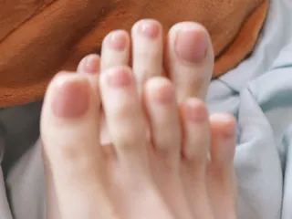 标志的漂亮美足 - 实时更新的高清猫咪av站资源