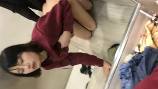 91社区热议作品：镜前爆操短发母狗 实拍