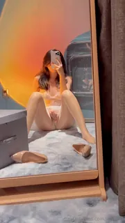 【腿控福利】 Onlyfans 反差闷骚女 #林啾啾 完整无删减版在线看