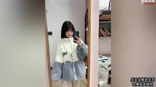 猫咪av站题材必看：对镜自拍自摸小母狗 封面图