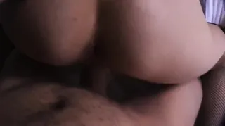 猫咪av站题材必看：制服诱惑人妻美胸 封面图