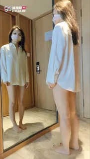 猫咪av站栏目：91 小懒猫 调教母狗校花女友甄选 露出自慰 精彩封面