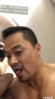 91社区热议作品：双性叔 185,32岁已婚大鸡男艹射双哥 实拍