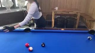 猫咪av站高分作品推荐：私房 韩国 BJ 打桌球 走光 户外露出