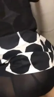 猫咪av站栏目：后入风骚女同事的骚逼 精彩封面