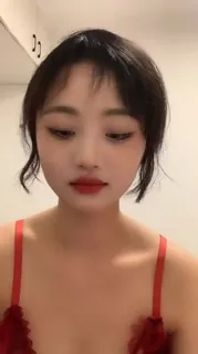 #嫩妹 #直播 #自拍 巨乳裸播红色情趣 手机浏览器流畅观看预览