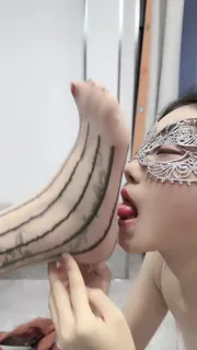 这种女调女的你们也喜欢看吗？昨天那个那么多人想看完整版的 完整无删减版在线看