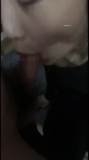 正在播放：骚逼女友喜欢吃鸡巴 (猫咪av站频道)