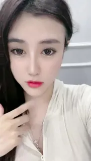 【猫咪av站】花椒小鹿乱撞定制福利 _ 现场高清截图