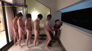 查看 轮流爆插骚逼母狗 的详细介绍与播放