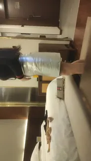 猫咪av站精选视频：#专约老阿姨 11-01玩丰乳肥臀风骚轻熟女，肉丝撕裆乳推舔背，服务周到搞爽了再操，大屁股骑乘后入撞击 完整版