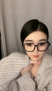 查看 好可爱的眼睛美女 的详细介绍与播放