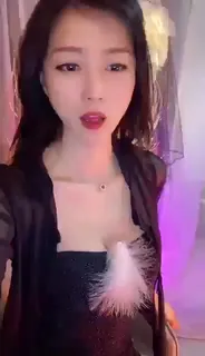 91视频官方收录：颜值不错的御姐主播黑色包臀裙艳舞