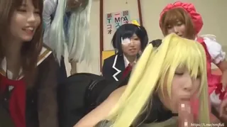 什么二刺螈皇帝 coser乱交 完整无删减版在线看