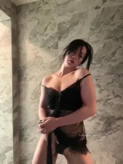 猫咪av站高分作品推荐：御姐黑色半透情趣睡衣火热艳舞