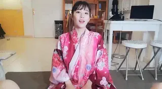 女友新买的日本和服先让我过目 手机浏览器流畅观看预览