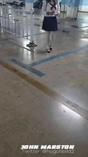 91社区热议作品：车震JK少女 实拍